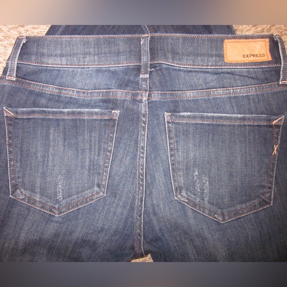 Express mid rise barely boot jeans - Picture 2 of 9